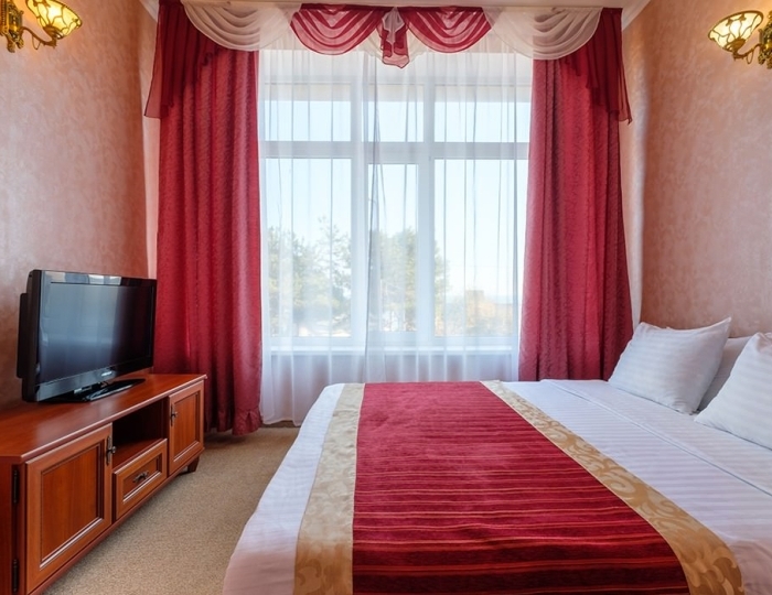 1-мест.(разм. в 2-мест.) полулюкс (вид на море) - Спа-отель «Феодосия»